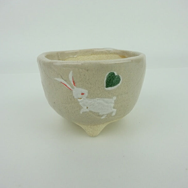 盆栽鉢 ゆうき祥石 小鉢 長辺 約7cm 丸鉢 プリント 絵鉢 兎 ウサギ うさぎ 葉 ハート 釉薬 観賞用  新品 d1198421486