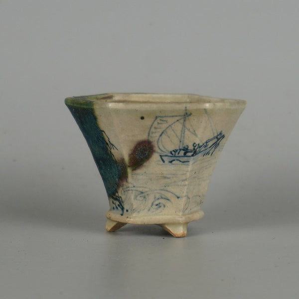 中古盆栽鉢 大助 小鉢 長辺 約6.3cm 六角鉢 下帯 海 波 舟 絵鉢 箱付 観賞用  中古鉢 v1198435592