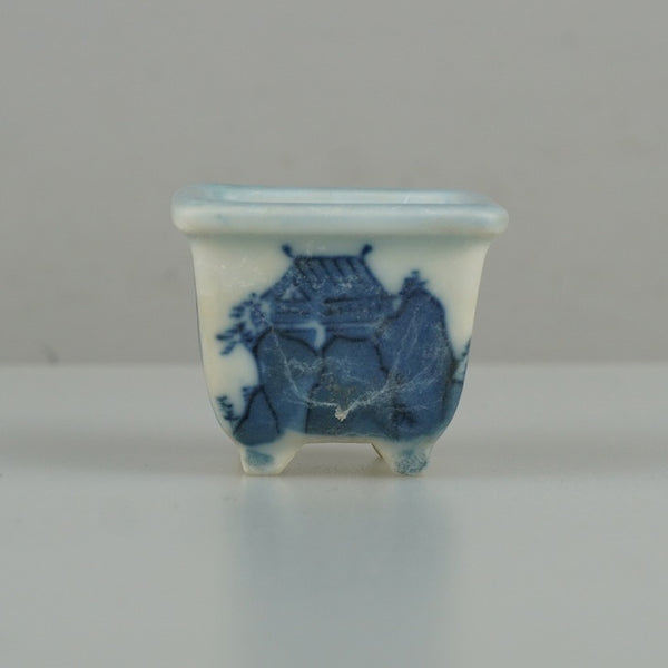 中古 盆栽鉢 落款なし 豆鉢 長辺 約 3.8cm 正方鉢 外縁 山水図 ミニ鉢 観賞用  中古鉢 j1198413336
